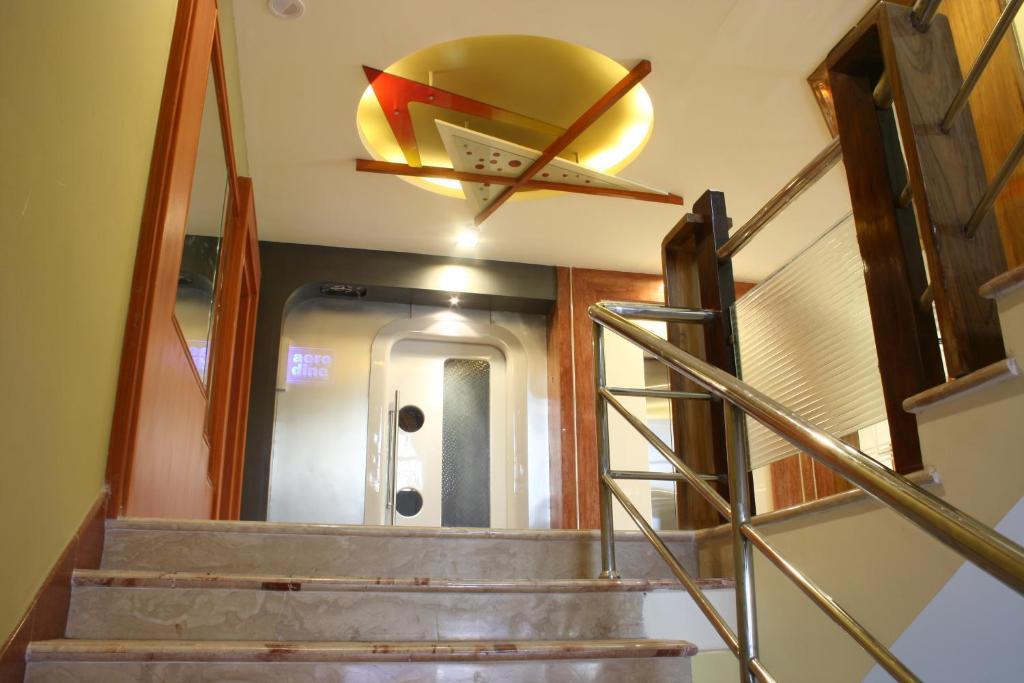 Hotel Shakti International Puri Exteriör bild